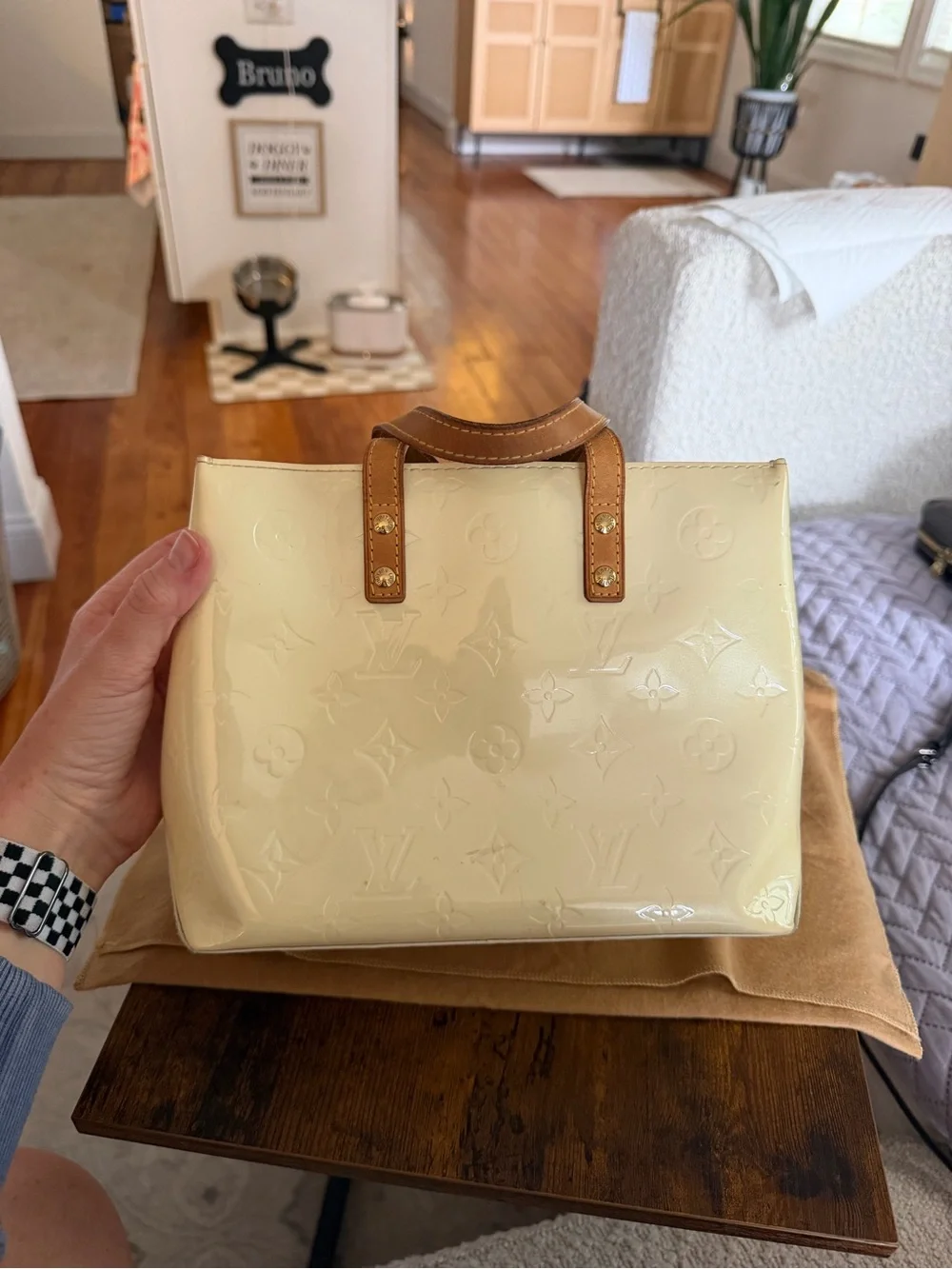 Louis Vuitton Cream Vernis Tote with Vachetta Trim - Picture 6 of 11